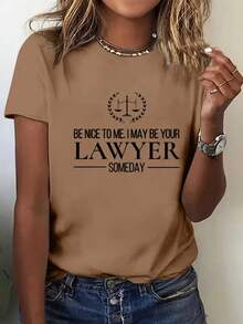Camiseta de algodón de 180 g para mujer, camiseta casual de manga corta con el eslogan Sea amable conmigo, podría ser su abogado y patrón de escamas de - cuello redondo suave y elástico, lavable aáquina, corte holgado y cómodo, disponible en tallas S-XXL,últiples colores disponibles, versátil para todas las estaciones, atuendo divertido de abogado, tela no transparente adecuada para el transporte diario, salidas informales, versátil para uso doméstico y adecuada para paseos al aire libre. Sencilla y adecuada para todos, estilo moderno y de nicho, la primera opción para parejas. - Blanco - Ver 6