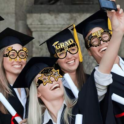 8件套黑金配色2026届毕业典礼眼镜拍照道具，适用于单身派对、2026届毕业典礼、毕业舞会、毕业装饰、毕业派对、2026届毕业派对用品、2026届毕业生、毕业装饰