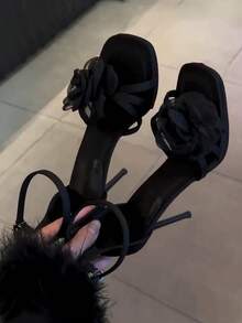Sandalias de tacón alto con punta abierta y un tirante, con adornos de strass plateados, de estilo francés elegante - Negro - Ver 2