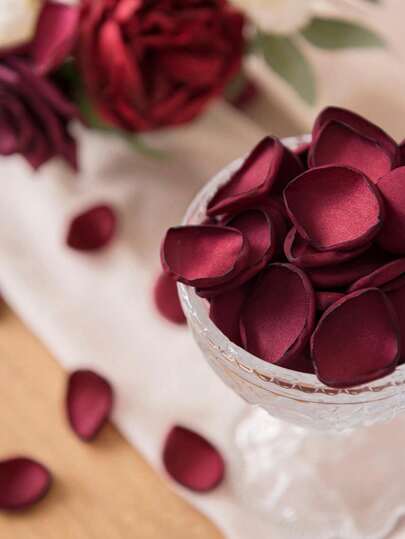 Ivory Satin Rose Petals, Realistic Artificial Rose Petals Suitable For Wedding Flower Girl Baskets, Aisle Toss, Birthday Decor, Dining Table Centerpieces, Engagement Party Confetti, Bridal Shower, Romantic Night Decoration