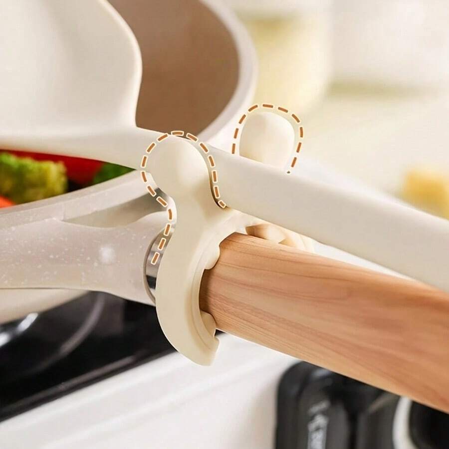1 cái giá đỡ khay nướng hình tai hươu nhiều màu - Chất liệu silicon chịu nhiệt, có tay cầm chống trượt, bền và dễ vệ sinh, phù hợp với khay nướng lớn/nhỏ.