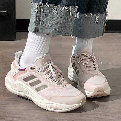 Adidas 女鞋新款運動鞋休閒低筒透氣輕盈耐磨跑步鞋