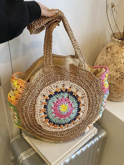 New Stylish Bohemian-Style Color-Blocked Round Woven Straw Tote Bag With A Lining. A Spacious, Casual Summer Vacation Straw Shoulder Bag Perfect For Beach Vacations, The Beach, Shopping, And Commuting.