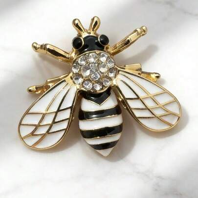 1pc European And American Enamel Brooch, White Bee Lapel Pin, Clothing & Bag Accessory