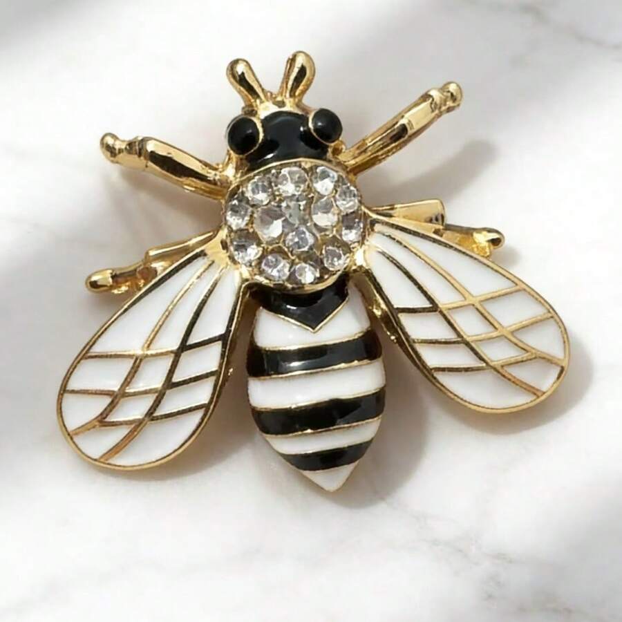 1pc European And American Enamel Brooch, White Bee Lapel Pin, Clothing & Bag Accessory - A - View 1