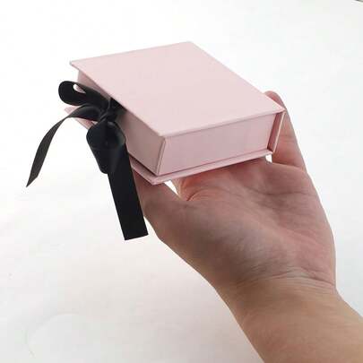 1 pieza Caja de regalo para joyería con tapa abatible y cinta, adecuada para aretes, anillos, collares, pulseras, colgantes