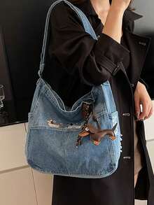 Este es un bolso de mezclilla lavada con un hermoso diseño estampado. Cuenta con una correa para el hombro ajustable, una gran capacidad y se puede usar como bolso cruzado, bolso de estudiante, bolso de lona de estilo japonés para mujer o bolso minimalista de estilo coreano para el hombro. - Azul - Ver 5