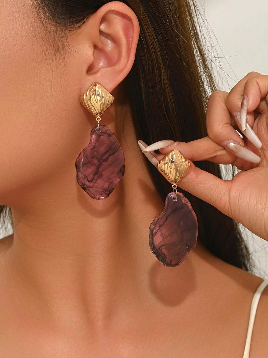 2件套优雅性感夸张波西米亚风不对称树脂块状吊坠，金色几何条纹耳环，优雅紫色树脂耳环，适合女性在度假、派对、所有季节佩戴。 - 彩色 - 查看 1