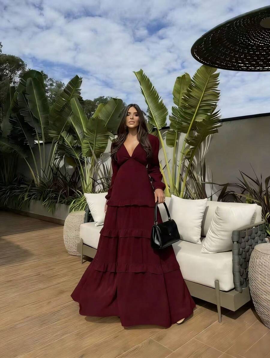 Women's Long Chiffon Dress With Long Sleeves, V-Neck, Ruffled Hem And Lining. - Burdeos - Ver 1