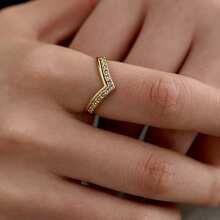 New Stainless Steel V-Shaped Rhinestone Open Ring, Niche Design Minimalist Elegant Luxury Versatile Ring - Golden 1 - View 3