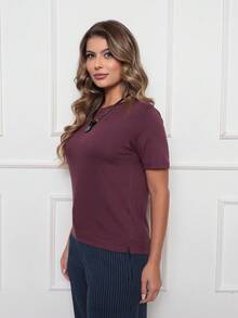 Dellamarca Women's Short-Sleeve Blouse. Includes A Free Necklace. Comfortable Fabric. - 茄子 - 查看 10