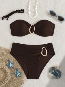 Conjunto de bikini de dos piezas con camisola de pecho plano de unicolor para mujer, con accesorio de metal en el medio, adecuado para vacaciones en la isla - Café integral - Ver 2