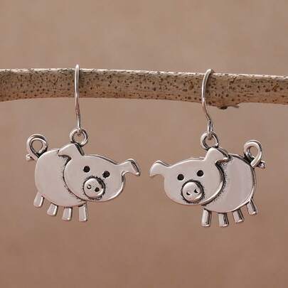 一对独特可爱的复古小猪造型耳环，搭配精致创意的耳环配件，是理想的派对礼物或送给女性和女孩的完美礼物。