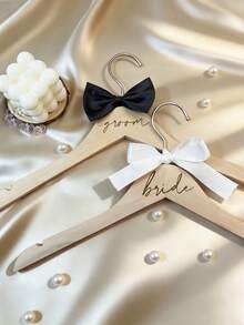 厚实木质衣架，适用于西装和连衣裙；新郎新娘衣架，配有丝带，可用于婚纱和礼服；婚礼配饰；家居装饰；房间装饰；派对礼品；新娘礼物；生日；毕业典礼；生日装饰；派对装饰；单身派对 - 彩色 - 查看 2