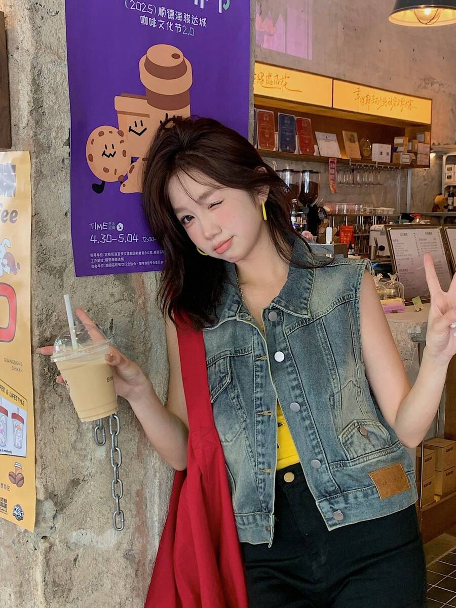 复古简约设计无袖牛仔背心，宽松版型 - 復古藍色 - 查看 1