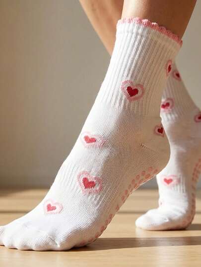 1 Pair Cartoon Pattern Pilates Grip Socks For Women Non-Slip | Cute Ankle Ruffle Pink Heart Style | Women's Yoga Socks With Grippers | Breathable Anti-Skid Socks For Studio Workout