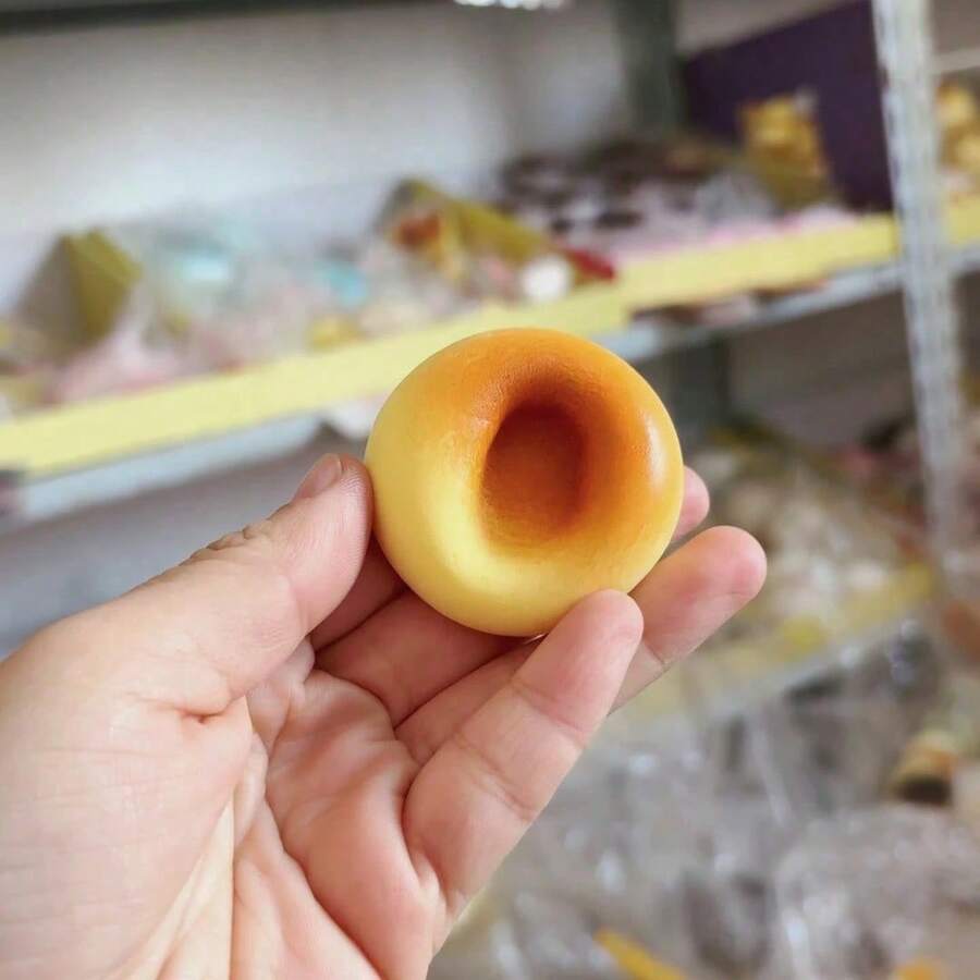 1个优质豆浆软捏捏乐 - 慢回弹面团减压球玩具