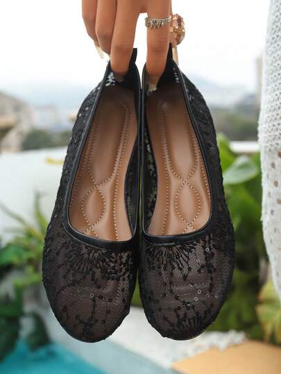 Lace Women's Casual Shoes, Breathable Outdoor Knitted Floral Design Comfortable Slip-On Loafers, Versatile Fashion Shoes For Mothers