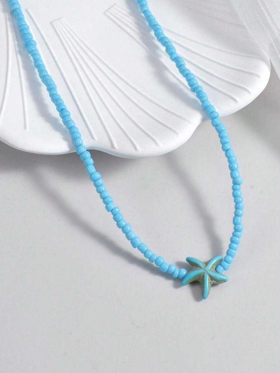 1件绿松石海星和白色珠子项链
