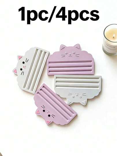 1/4个装猫粮挤压器 - 高效挤压猫粮至猫粮袋中，最大限度地利用剩余猫粮，并确保卫生。这款挤压器是注重清洁喂食和便捷操作的猫主人的理想之选。它适用于各种猫粮袋，易于清洁，保持卫生。使用简单快捷，无需任何辅助工具。