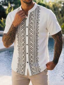 男士几何印花短袖衬衫，现代游牧风格立领度假上衣，透气夏季假日衬衫，波西米亚休闲日常纽扣衬衫 - 黑與白 - 查看 3