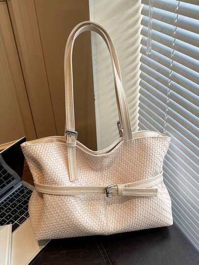 2026新款大容量编织手提包，女士四色单肩包，配有装饰性皮带扣和双提手，耐用编织面料，质感奢华压纹，宽敞的内部空间可容纳笔记本电脑、书籍、化妆品和日常必需品。