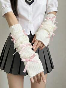 一套两只时尚柔软的蝴蝶结臂套，JK蝴蝶结手套袖套，甜美可爱，秋冬新款半袖萝莉性感手套臂套，适合运动、生日派对、晚宴约会、日常穿着。 - 358# - 查看 2