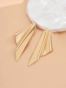 1 Pair European And American Exaggerated Creative Metal Leaf Geometric Asymmetrical Personalized Earrings, Fashionable Minimalist Style Earrings For Women - Gold - View 5