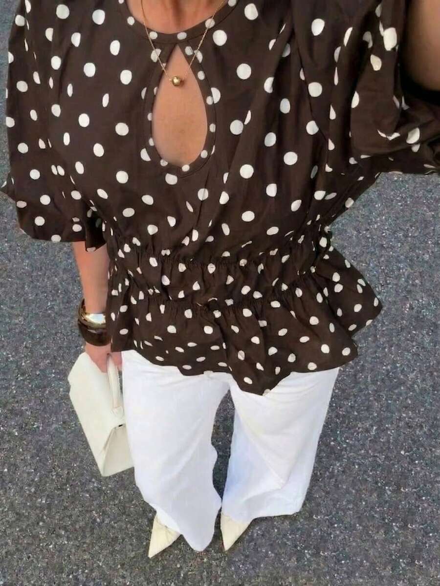 女士棕色波点花瓣袖荷叶边下摆开衩衬衫，春夏款