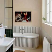 这款红色靴子印花海报采用复古豹纹设计，尽显时尚美感。它是一件奢华的墙面艺术品，是打造别致家居装饰的理想之选。非常适合展示酷女孩的照片，作为客厅装饰画或无框家居装饰海报。 - A - 查看 7