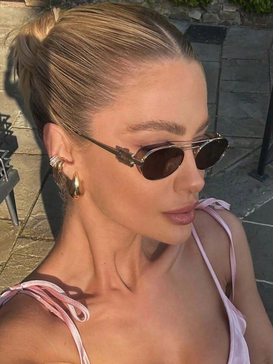 1副Y2K复古椭圆形小框时尚眼镜，优雅精致，休闲百搭，适合女性在各种场合佩戴。 - 金框灰片 - 查看 1