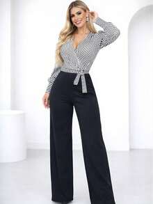 Women's Chic Long-Sleeved Striped Jumpsuit With Wide-Leg Pants, Ribbed And Elastane, Slim Fit, V-Neck, Casual And Elegant Winter Fashion - 白色細條紋 - 查看 1
