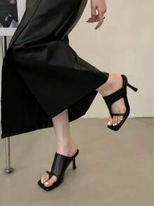Retro Square Toe Slip-On High Heel Open Toe Sandals For Women, New Summer Outdoor Thin Heel Thong Slippers,Flip Flops - Black - View 5