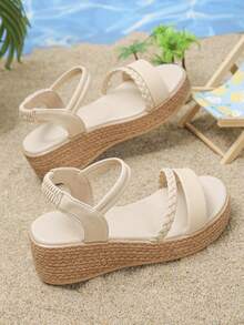 1 Pair Girls' Summer Sandals, Fashionable Minimalist Slip-On Beach Vacation Platform Wedge Thong Sandals - Beige - View 3