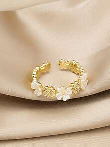 1 Exquisite Shell Flower Ring With Fashionable Opening Design, Gentle Temperament, Small And Fresh Women's Ring - Yellow Gold - View 3