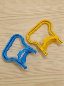 1pc Creative Water Bottle Handle, Single-Person Water Bucket Handle, Household Item, Kitchen Gadget, Household Essential, Kitchen Necessity,House Essentials,Kitchen Storage, - View 3