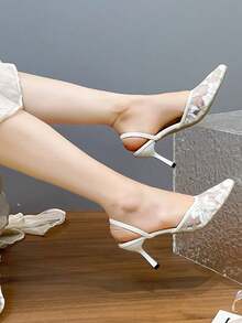 Giày sandal cao gót nữ thời trang ren khoét lỗ mũi kín, kiểu Hàn Quốc mới, mũi nhọn hở gót. - Màu be - Xem 5