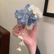 女士优雅甜美清新度假风珍珠流苏蓝色花朵发夹，适合日常佩戴，居家、学校、海滩、办公室、派对、节日、生日、返校、新年、情人节、母亲节、圣诞节、婚礼、音乐节、毕业典礼、春夏等场合，爪夹式发夹 - 淺藍色 - 查看 2
