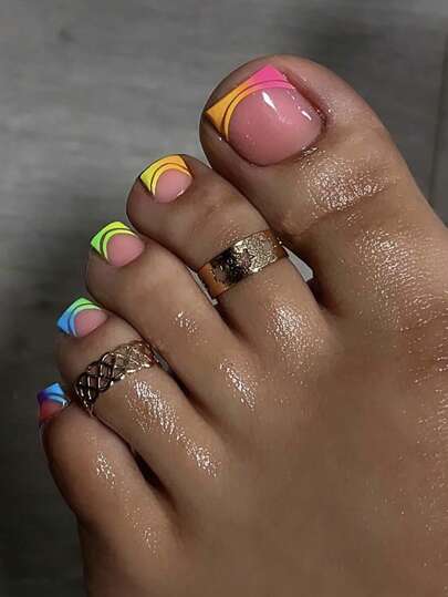 24片法式贴片美甲，短方形贴片美甲，彩色设计，简约风格，表面光滑，全覆盖，适合女性和女孩日常佩戴。