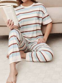 Bộ đồ mặc nhà thoải mái, rộng rãi dành cho nữ, gồm áo dài tay cổ tròn và quần dài, thích hợp cho mùa xuân/thu. - Màu be - Xem 2