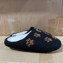 Dép lê nữ kiểu dáng thường ngày, họa tiết dấu chân, kiểu dáng slip-on. - màu đen - Xem 5