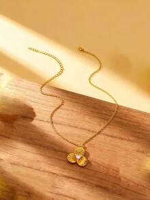 1件18K镀金不锈钢花朵吊坠项链，镶嵌水钻，优雅时尚，适合日常佩戴、派对和约会。 - 金色 - 查看 3