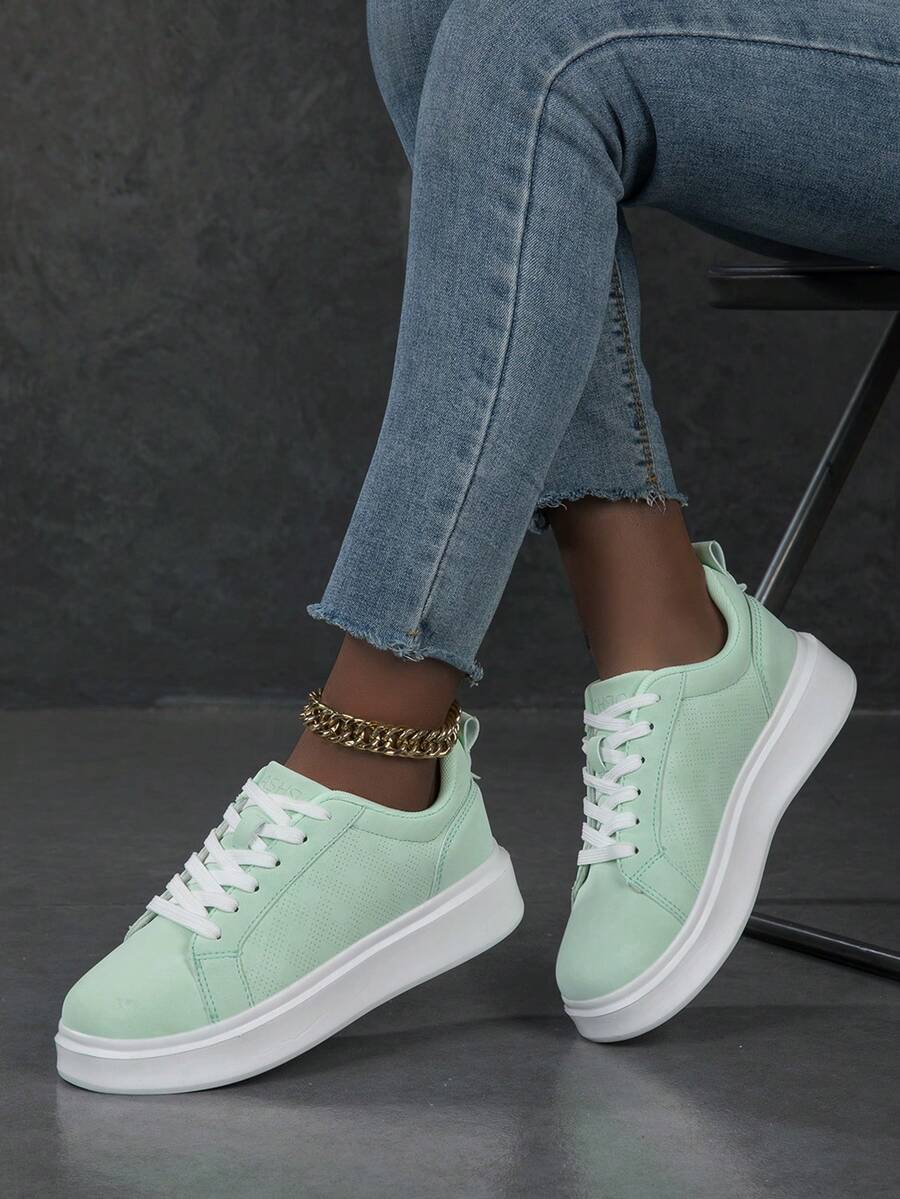 2026 New Women's Lace Up Casual Shoes, Sports Shoes, White Shoes, Women's Shoes, Skateboarding Shoes, Lightweight Street Board Shoes