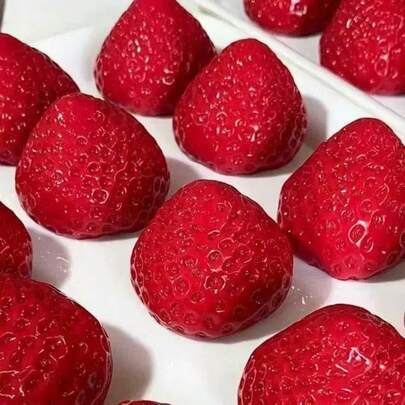 1/5pcs Large Strawberry Squeeze Toy, Slow Rebound Design, Helps Relieve Stress And Improve Concentration, Suitable For Birthday Gift, Party Favor, Holiday Gift, Stocking Stuffer, Prank Game