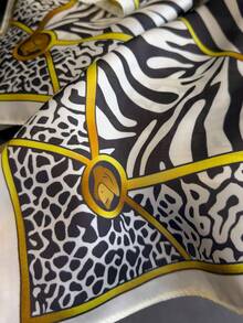 1条复古时尚豹纹缎面围巾，丝滑质感，用途广泛，可作围巾/披肩，适合旅行、度假、休闲穿着、头巾、日常通勤、时尚手提包装饰、母亲节及长辈礼物、海滩、假日等场合。 - FG363-3 白色 - 查看 4