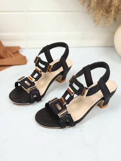 1 đôi sandal đế xuồng hở mũi màu đen lấp lánh, chất liệu sequin mềm mại, đế dày chống trơn trượt, kiểu dáng xỏ chân tiện lợi, gót đế xuồng công chúa thời trang, thích hợp cho các bữa tiệc và lễ hội, mẫu mới mùa xuân/hè.