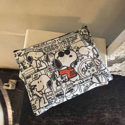 SNOOPY 1 chiếc túi đựng mỹ phẩm dễ thương mới, túi xách tay đựng đồ linh tinh, túi đựng thẻ ID, túi đựng điện thoại, túi đựng văn phòng phẩm thời trang và đa năng kiểu Nhật dành cho học sinh, đồ dùng học tập cho năm học mới, quà tặng ngày Valentine, quà tặng năm mới, kiểu dáng ngẫu nhiên