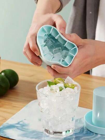 1 khay làm đá viên hình tròn, khuôn đá ly, khay đá viên sáng tạo, máy làm đá, khuôn đá viên hình ống tròn, xô đá, khay đá viên hình ống tròn bằng silicon, cốc đá viên, khay đá viên tròn, hộp đá, khuôn đá viên nhỏ dùng trong gia đình, máy làm đá mùa hè.
