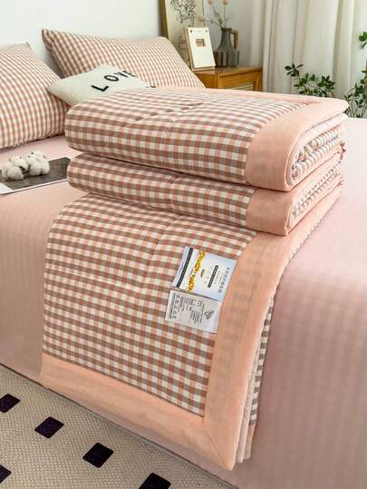 1pc Lightweight Breathable Plaid Quilt, Summer Cooling Blanket, Air Conditioning Blanket (Pillow Case And Bedsheet Not Included), Multiple Colors Available, Soft And Breathable Bedding, Suitable For Bedroom, Guest Room, Travel, Modern Style, Easy Care Washable Bed Cover