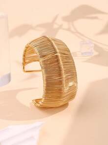 Punk Hip-Hop Water Drop Wide Bracelet, Personalized Matte Bracelet, Exaggerated Alloy C-Shaped Bracelet, Geometric Spring Bracelet, Alloy Bracelet Accessories - Gold - View 6